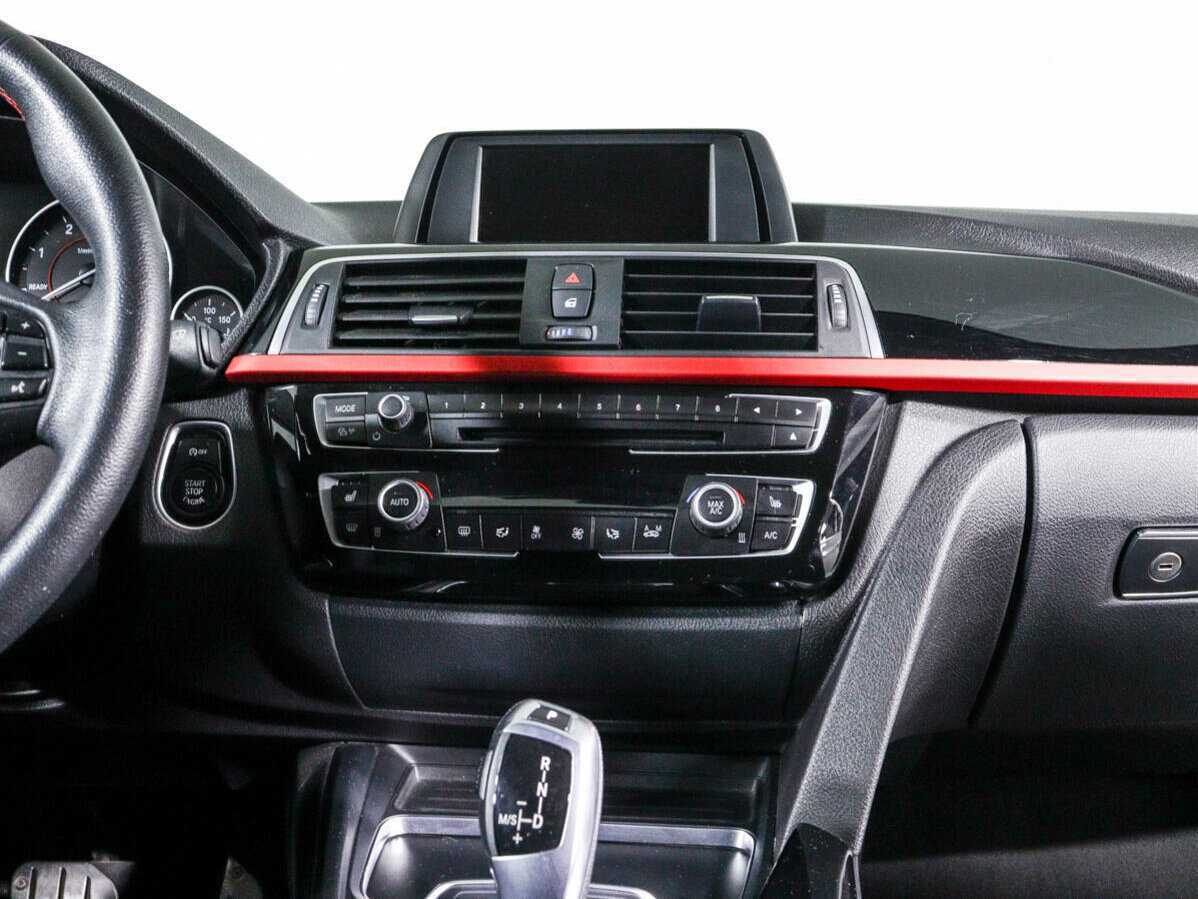 BMW 3 серии 2016 года с пробегом. Фото: #10