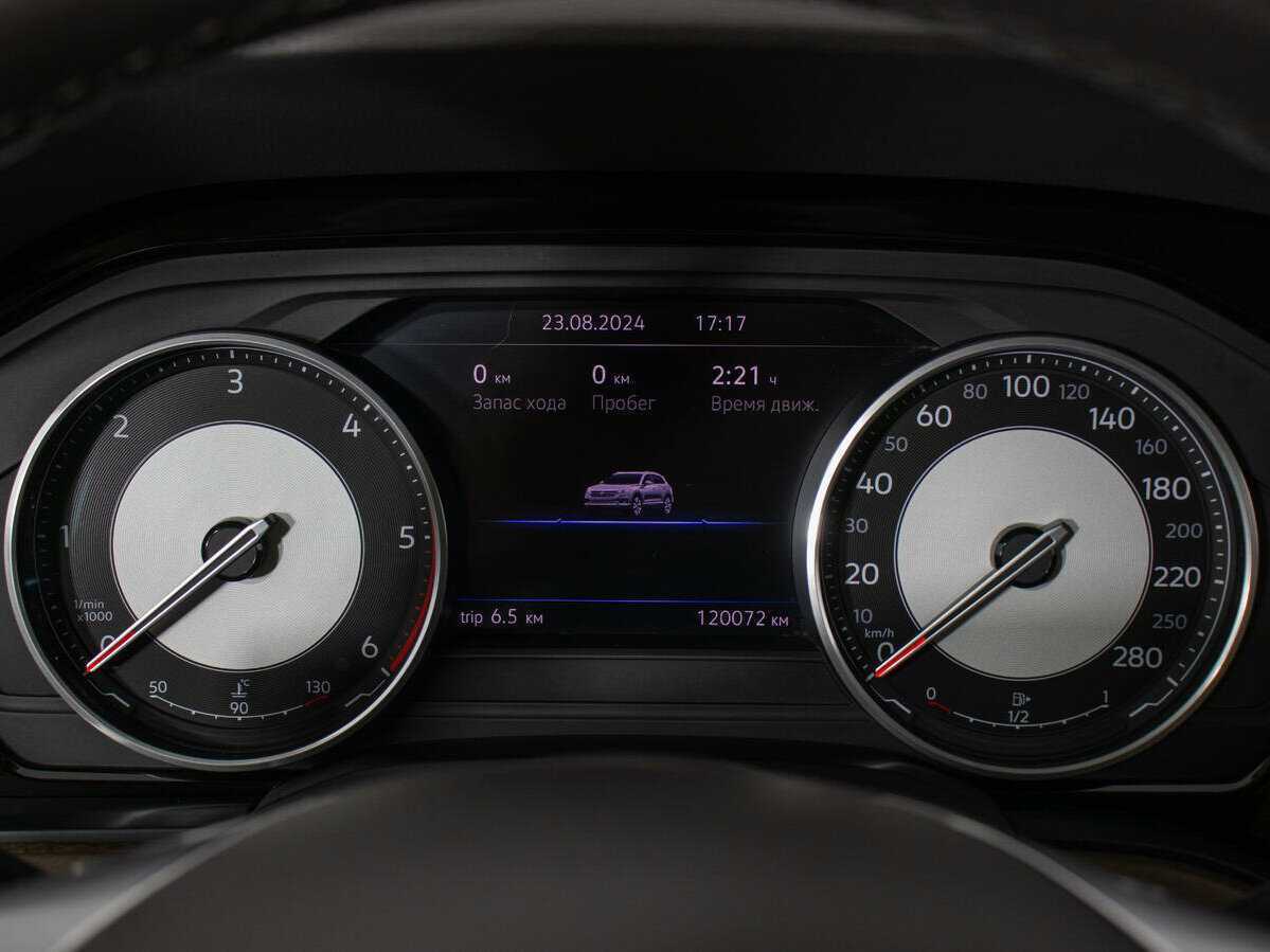 Volkswagen Touareg 2018 года с пробегом. Фото: #16