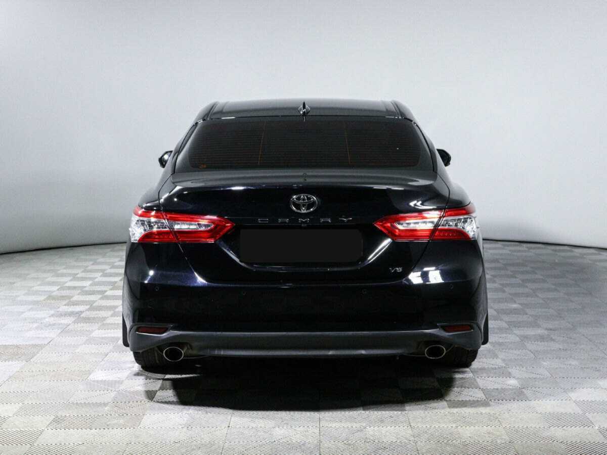 Toyota Camry 2021 года с пробегом. Фото: #4