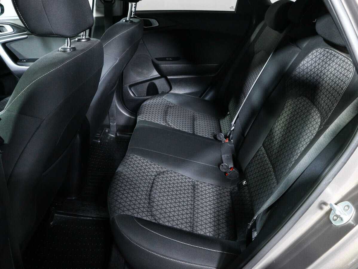 Б/У Киа Сид 2019 года. Фото: #9