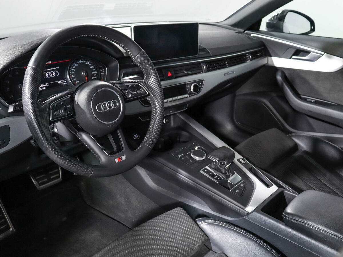 Audi A4 2019 года с пробегом. Фото: #7