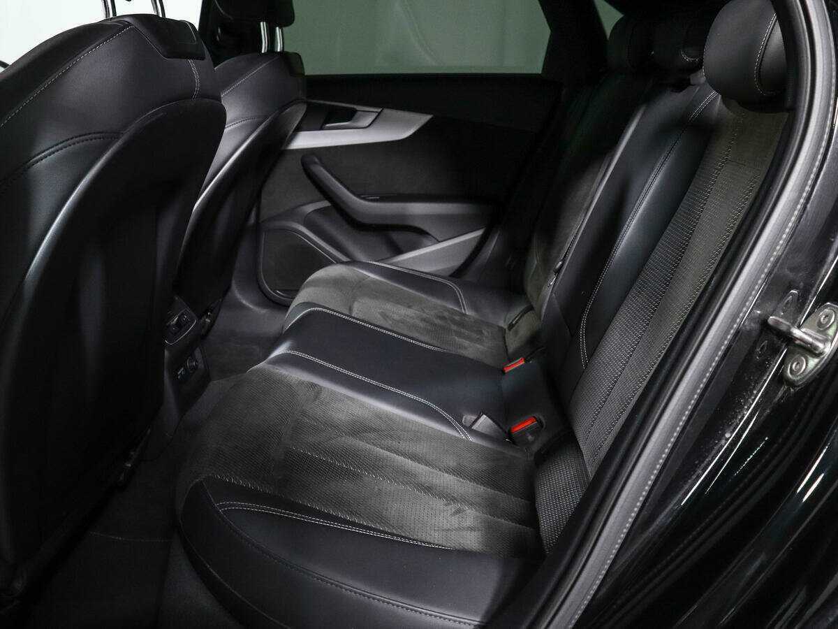 Audi A4 2019 года с пробегом. Фото: #11