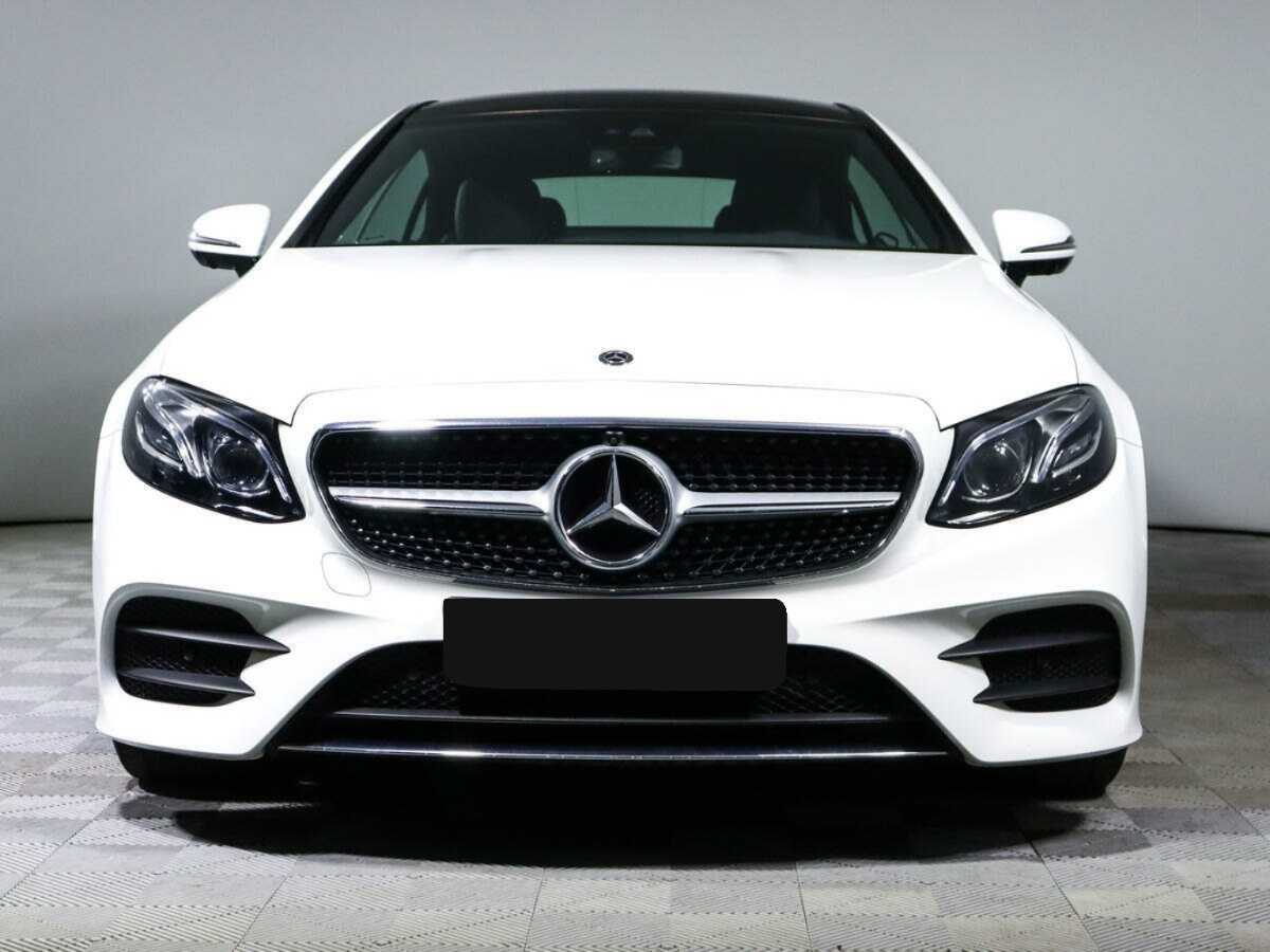 Mercedes-Benz E-Класс 2018 года с пробегом. Фото: #1