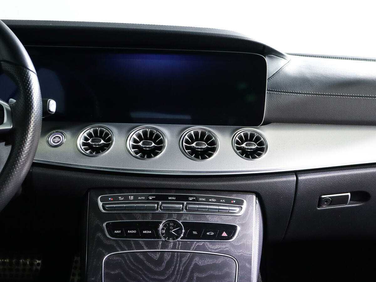 Mercedes-Benz E-Класс 2018 года с пробегом. Фото: #10