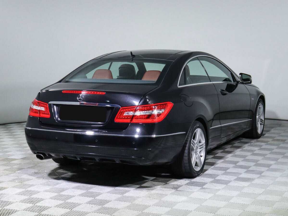 Mercedes-Benz E-Класс 2011 года с пробегом. Фото: #3