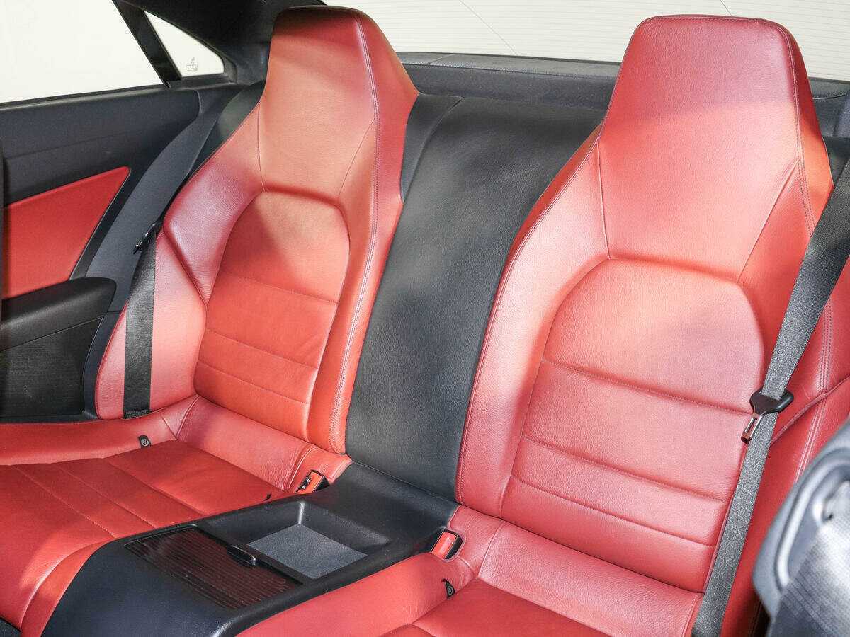 Mercedes-Benz E-Класс 2011 года с пробегом. Фото: #8