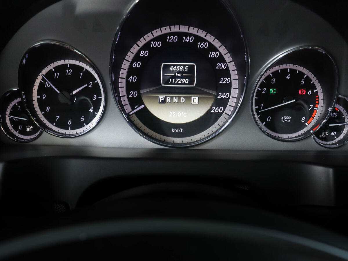 Mercedes-Benz E-Класс 2011 года с пробегом. Фото: #9