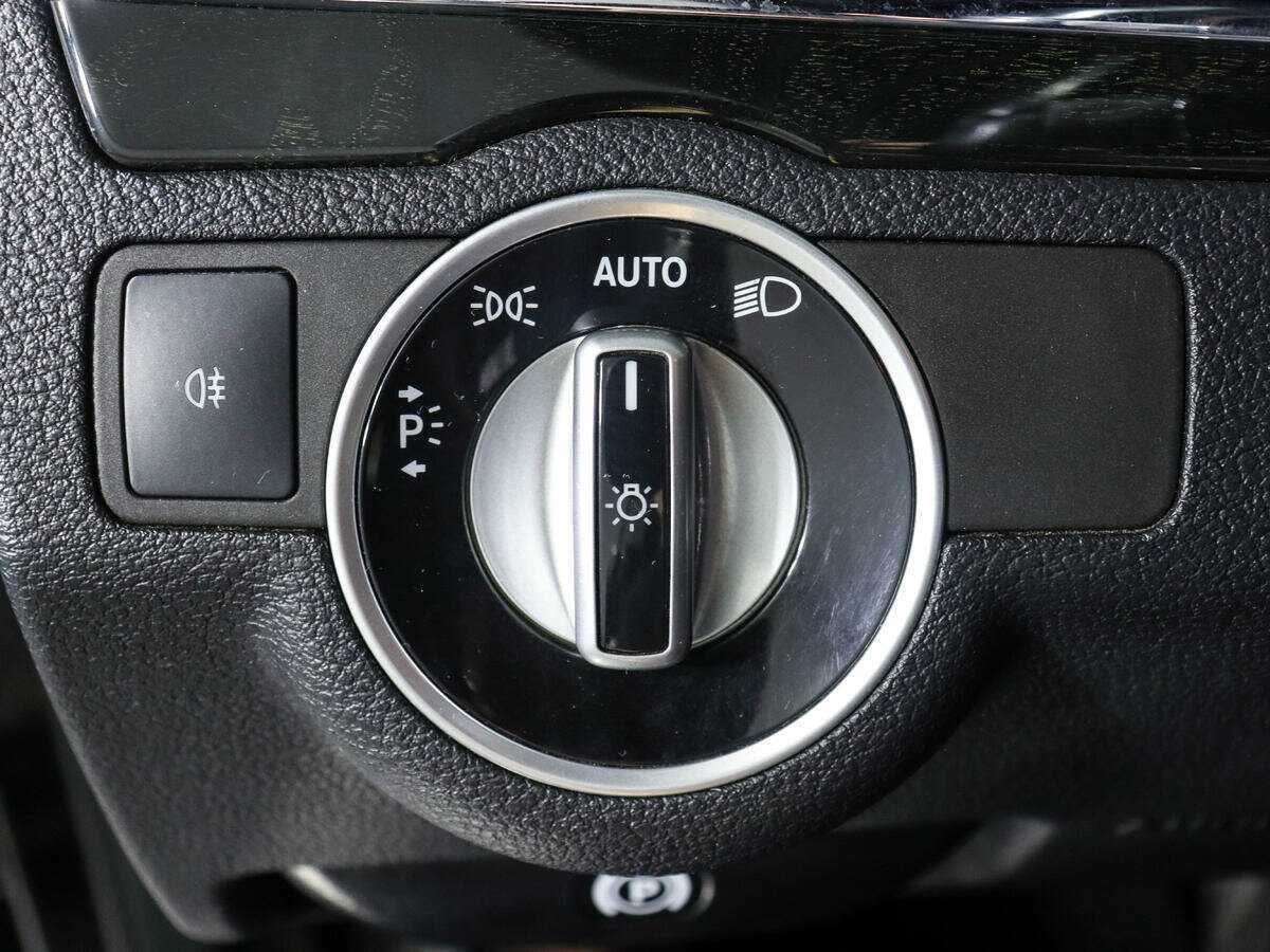 Mercedes-Benz E-Класс 2011 года с пробегом. Фото: #15