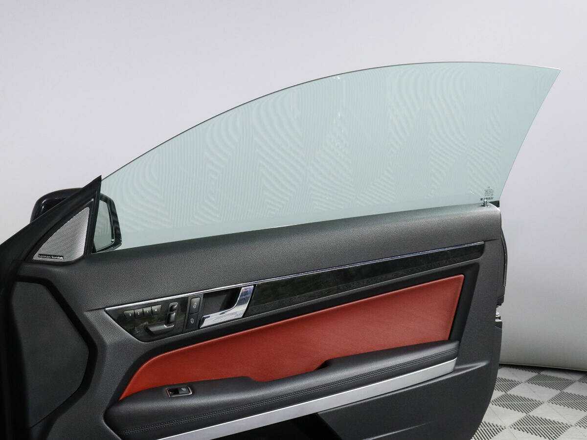 Mercedes-Benz E-Класс 2011 года с пробегом. Фото: #21