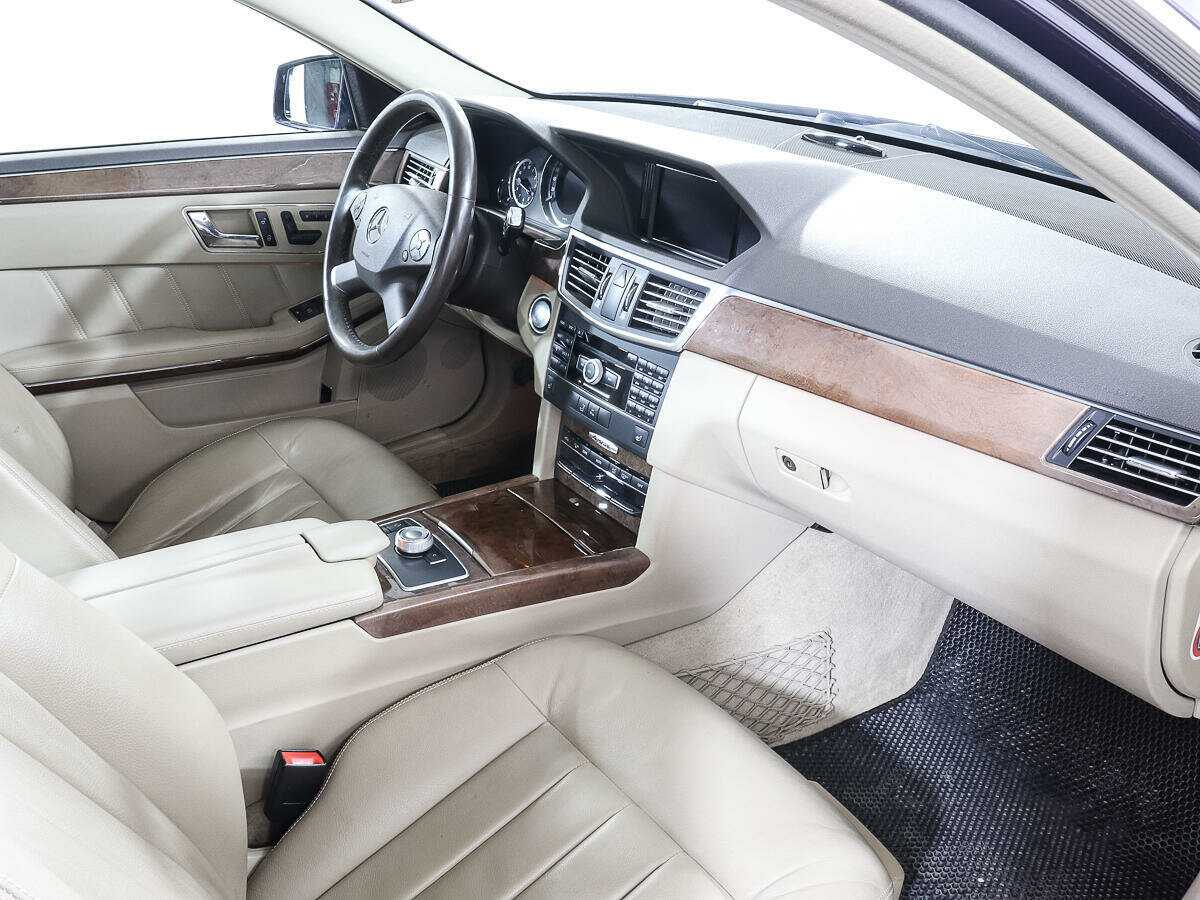 Mercedes-Benz E-Класс 2011 года с пробегом. Фото: #7