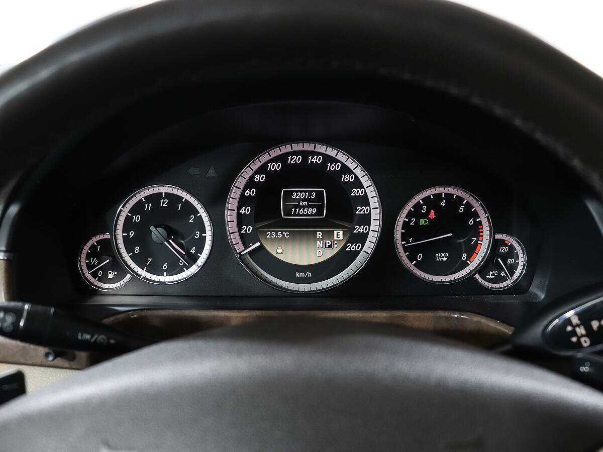 Mercedes-Benz E-Класс 2011 года с пробегом. Фото: #9