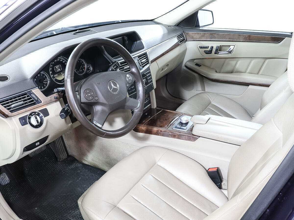 Mercedes-Benz E-Класс 2011 года с пробегом. Фото: #11