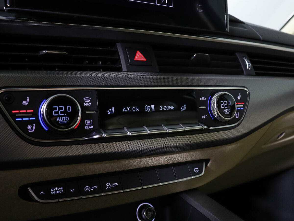 Audi A4 2019 года с пробегом. Фото: #17
