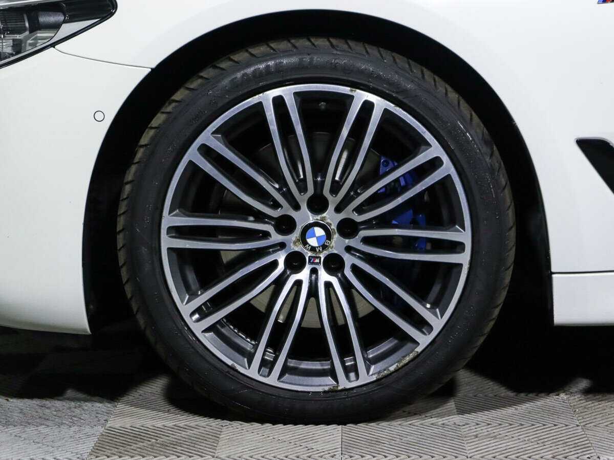 BMW 5 серии 2019 года с пробегом. Фото: #14