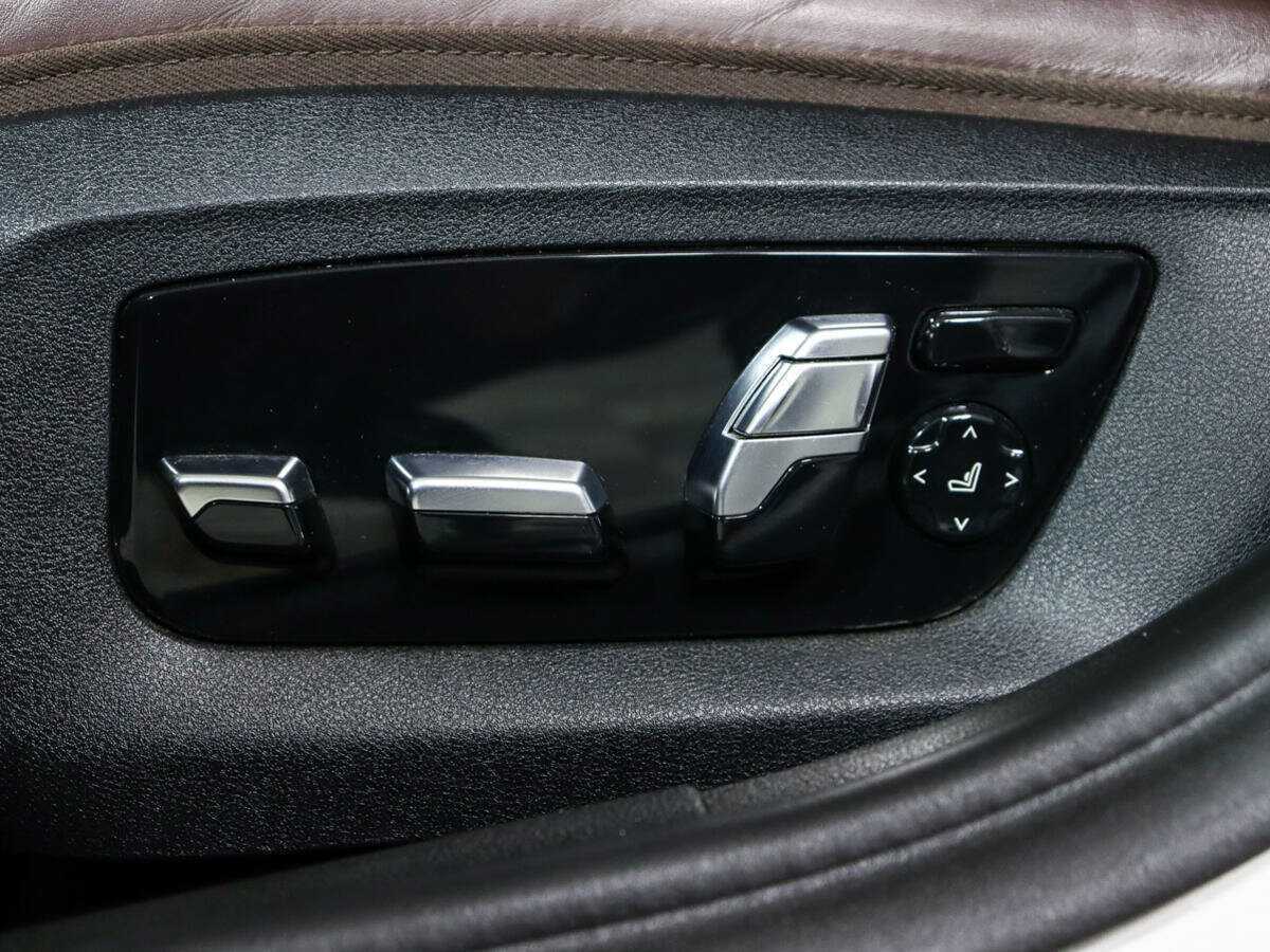 BMW 5 серии 2019 года с пробегом. Фото: #16