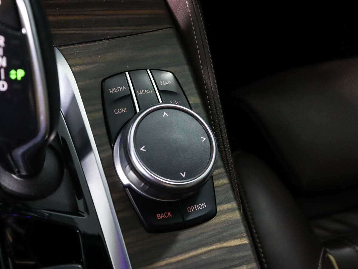 BMW 5 серии 2019 года с пробегом. Фото: #17