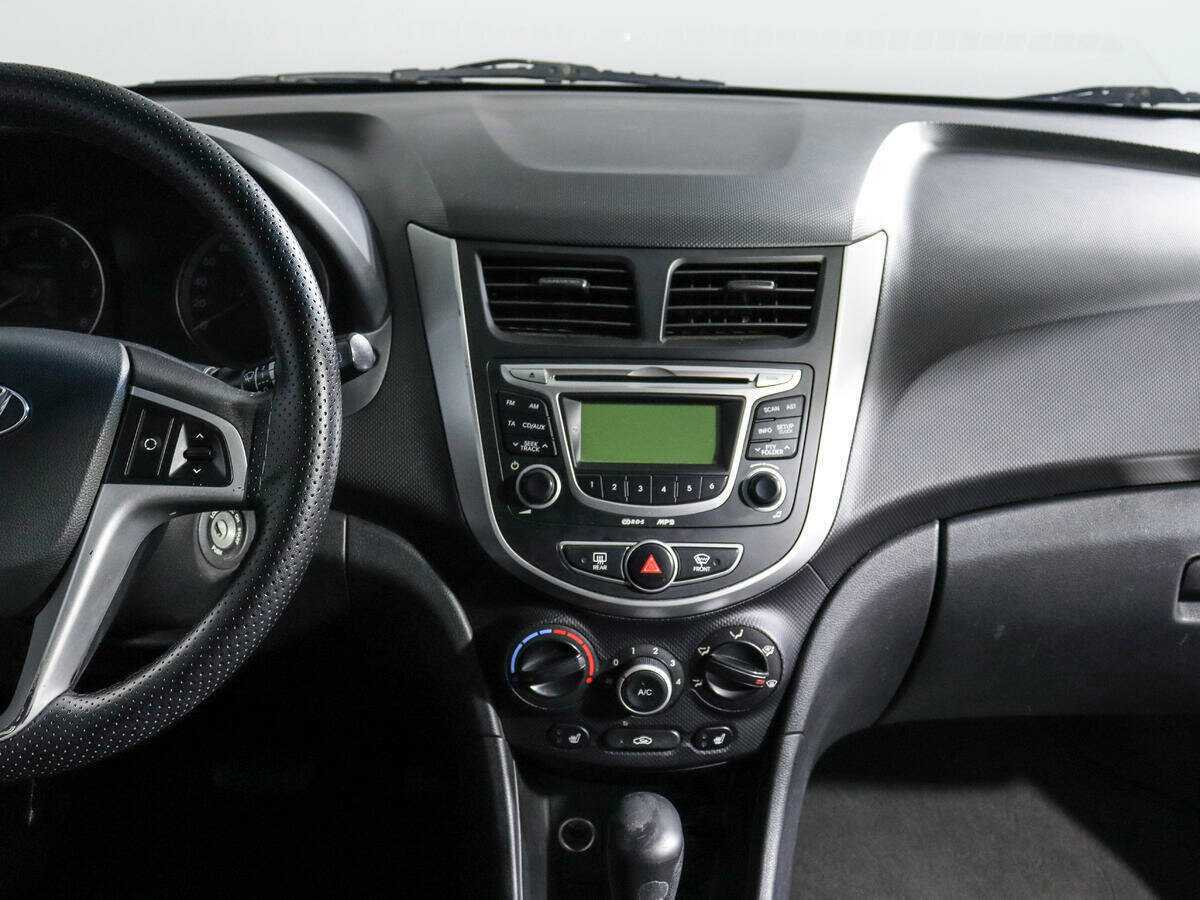 Hyundai Solaris 2011 года с пробегом. Фото: #12