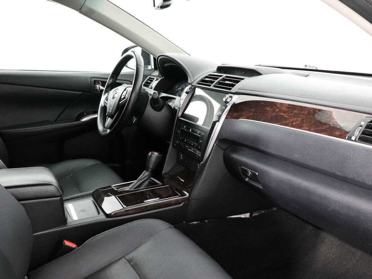 Toyota Camry 2017 года с пробегом. Фото: #8