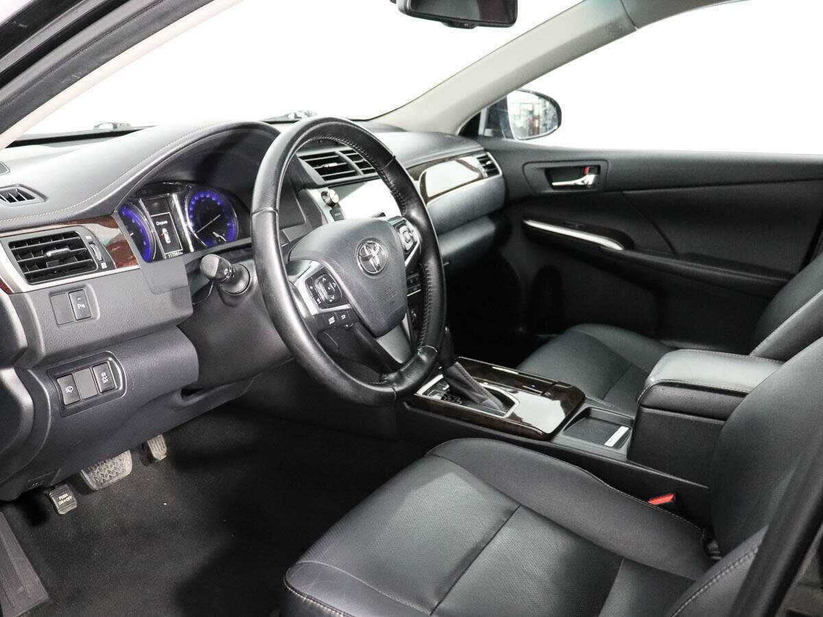 Toyota Camry 2017 года с пробегом. Фото: #9
