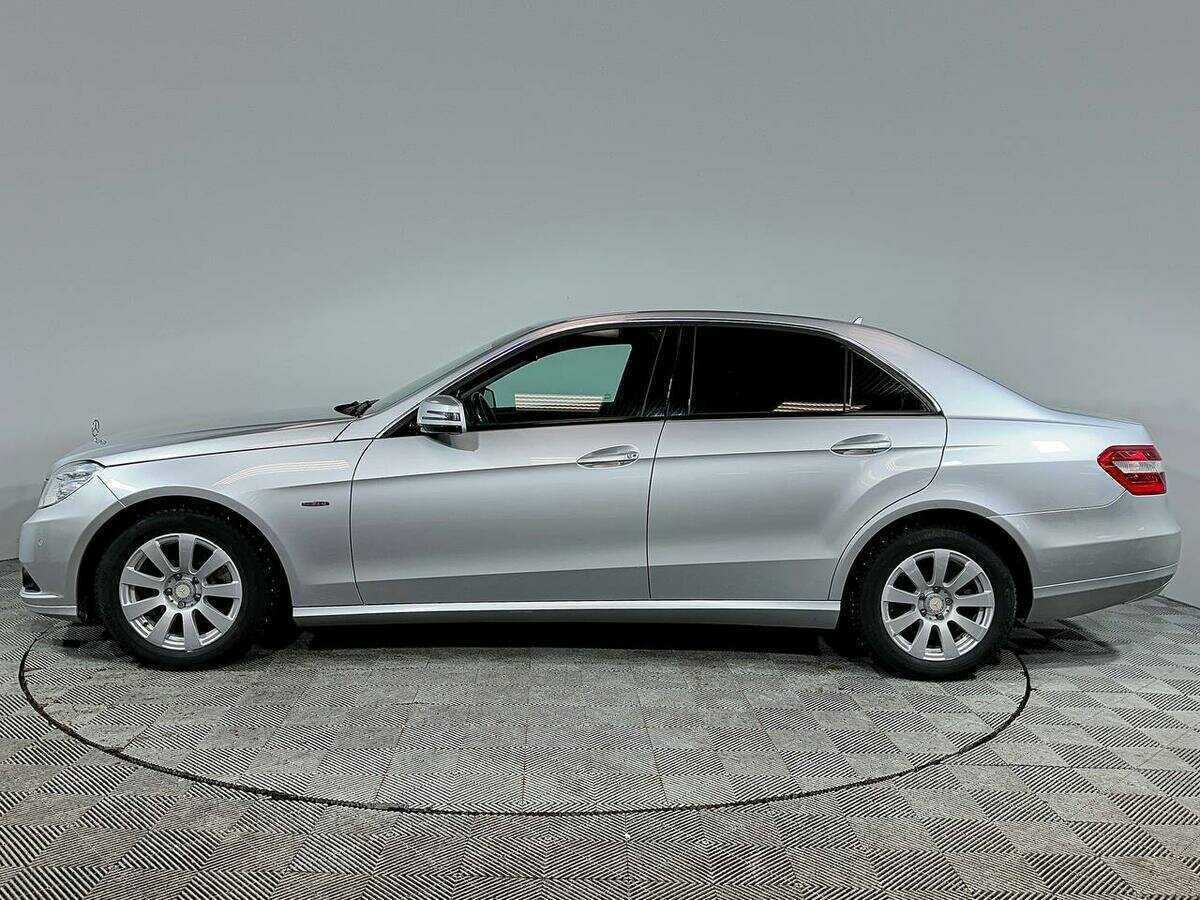 Mercedes-Benz E-Класс 2010 года с пробегом. Фото: #7