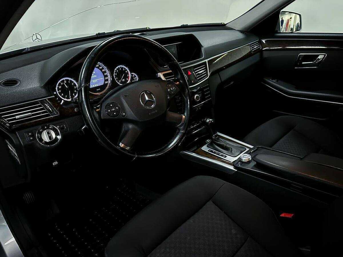 Mercedes-Benz E-Класс 2010 года с пробегом. Фото: #8