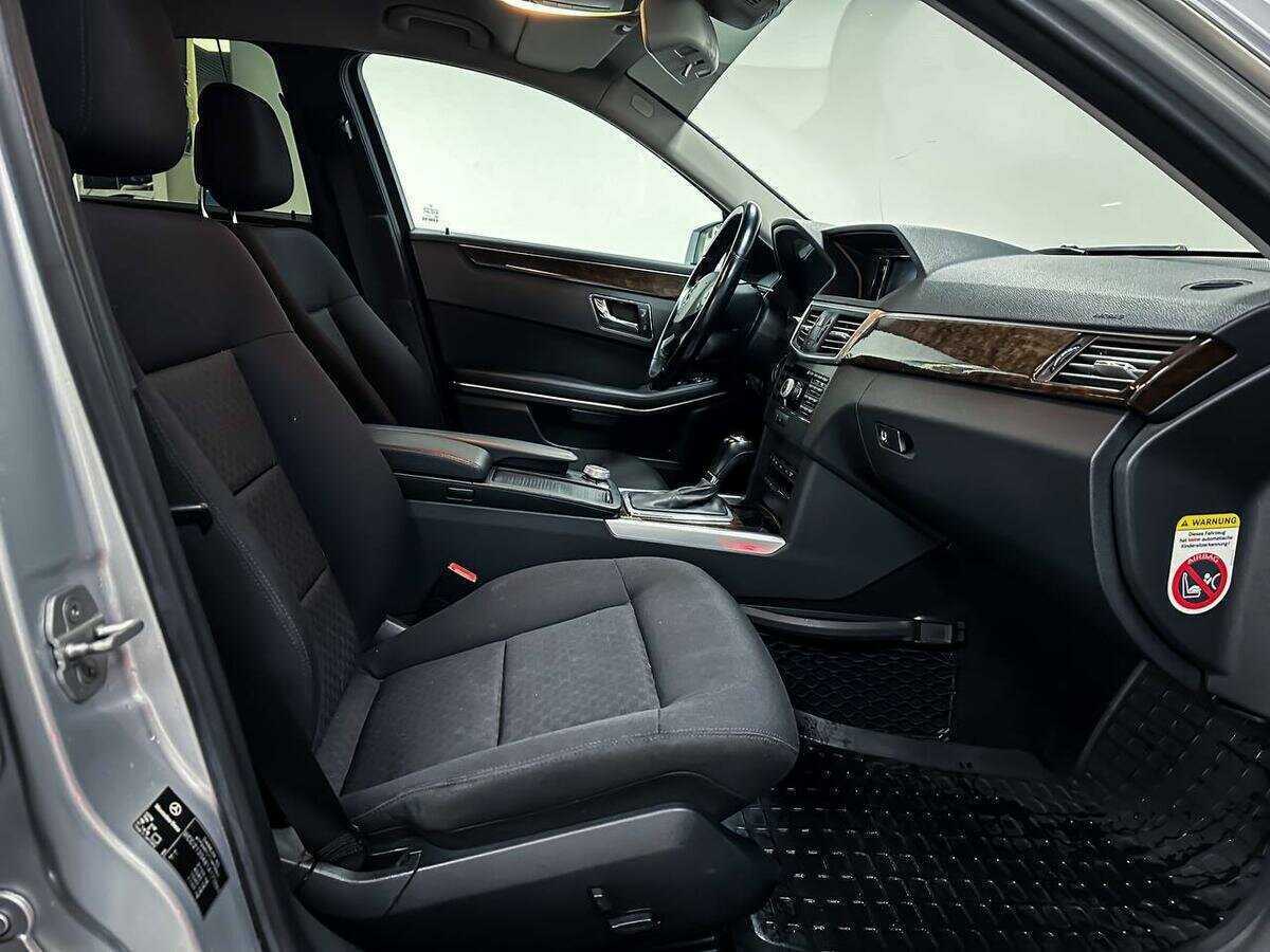 Mercedes-Benz E-Класс 2010 года с пробегом. Фото: #11