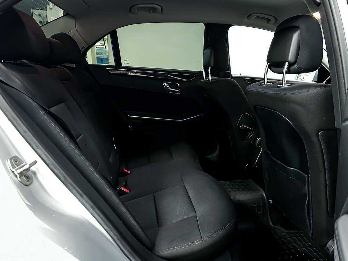 Mercedes-Benz E-Класс 2010 года с пробегом. Фото: #12