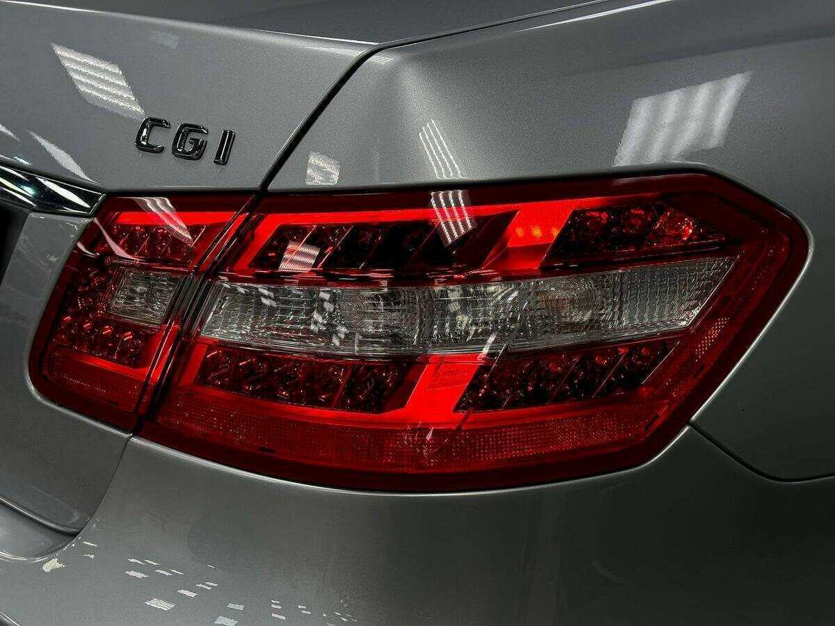 Mercedes-Benz E-Класс 2010 года с пробегом. Фото: #14