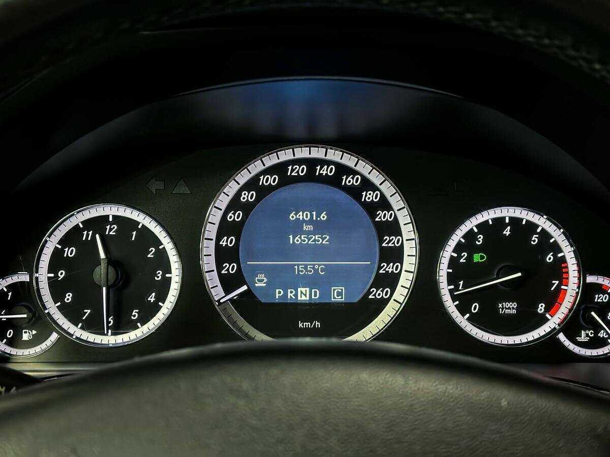 Mercedes-Benz E-Класс 2010 года с пробегом. Фото: #16