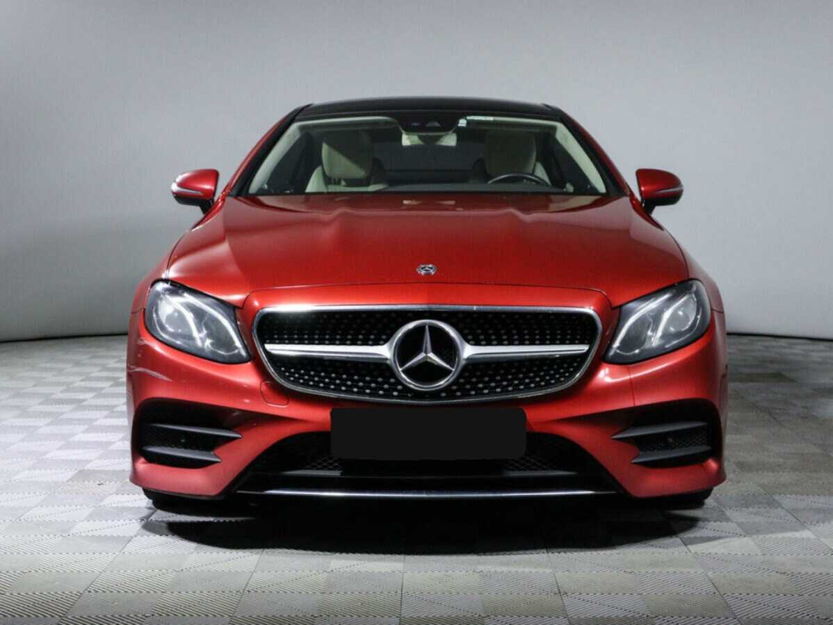Mercedes-Benz E-Класс 2018 года с пробегом. Фото: #1