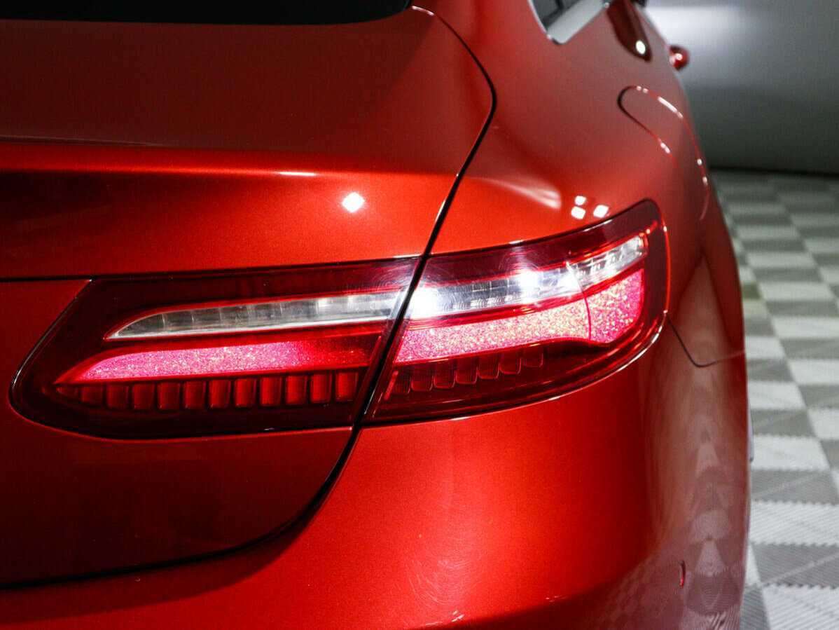 Mercedes-Benz E-Класс 2018 года с пробегом. Фото: #28