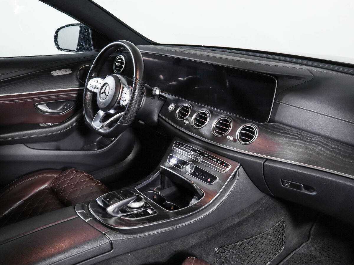 Mercedes-Benz E-Класс 2018 года с пробегом. Фото: #6