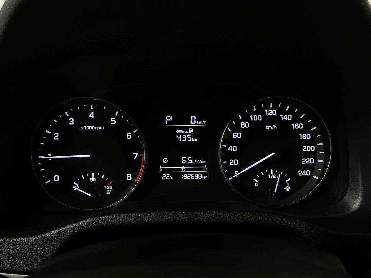 Б/У Хендай Елантра 2018 года. Фото: #10