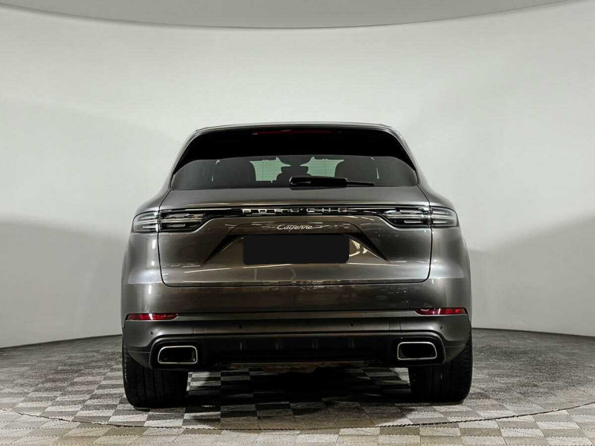 Porsche Cayenne 2018 года с пробегом. Фото: #5