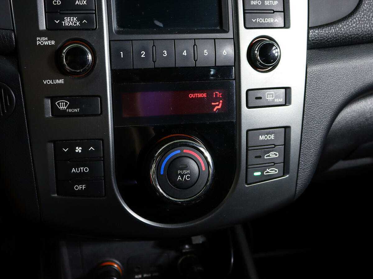 Kia Cerato 2011 года с пробегом. Фото: #18