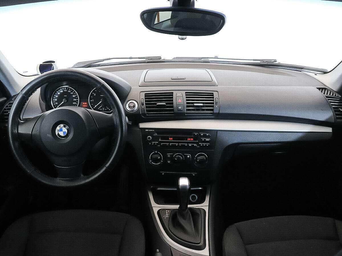 BMW 1 серии 2010 года с пробегом. Фото: #10