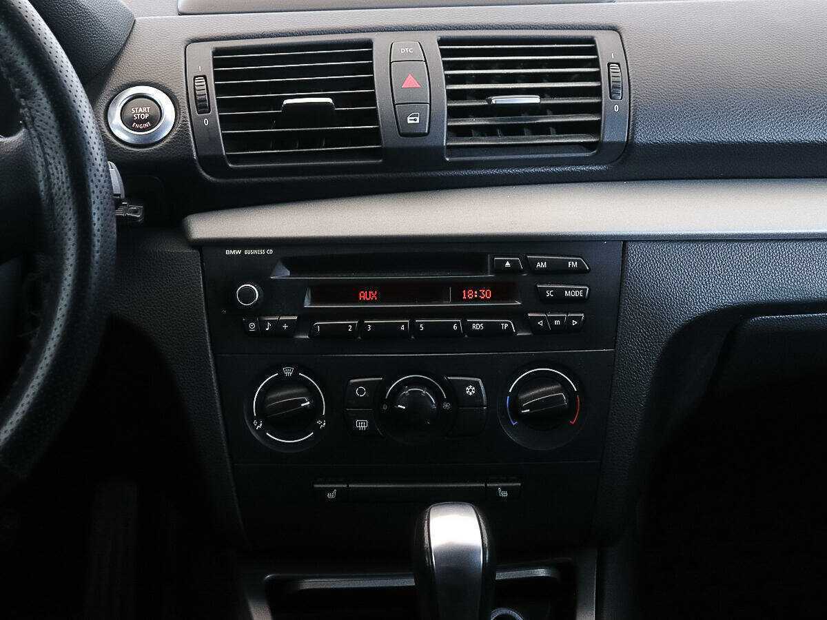 BMW 1 серии 2010 года с пробегом. Фото: #11