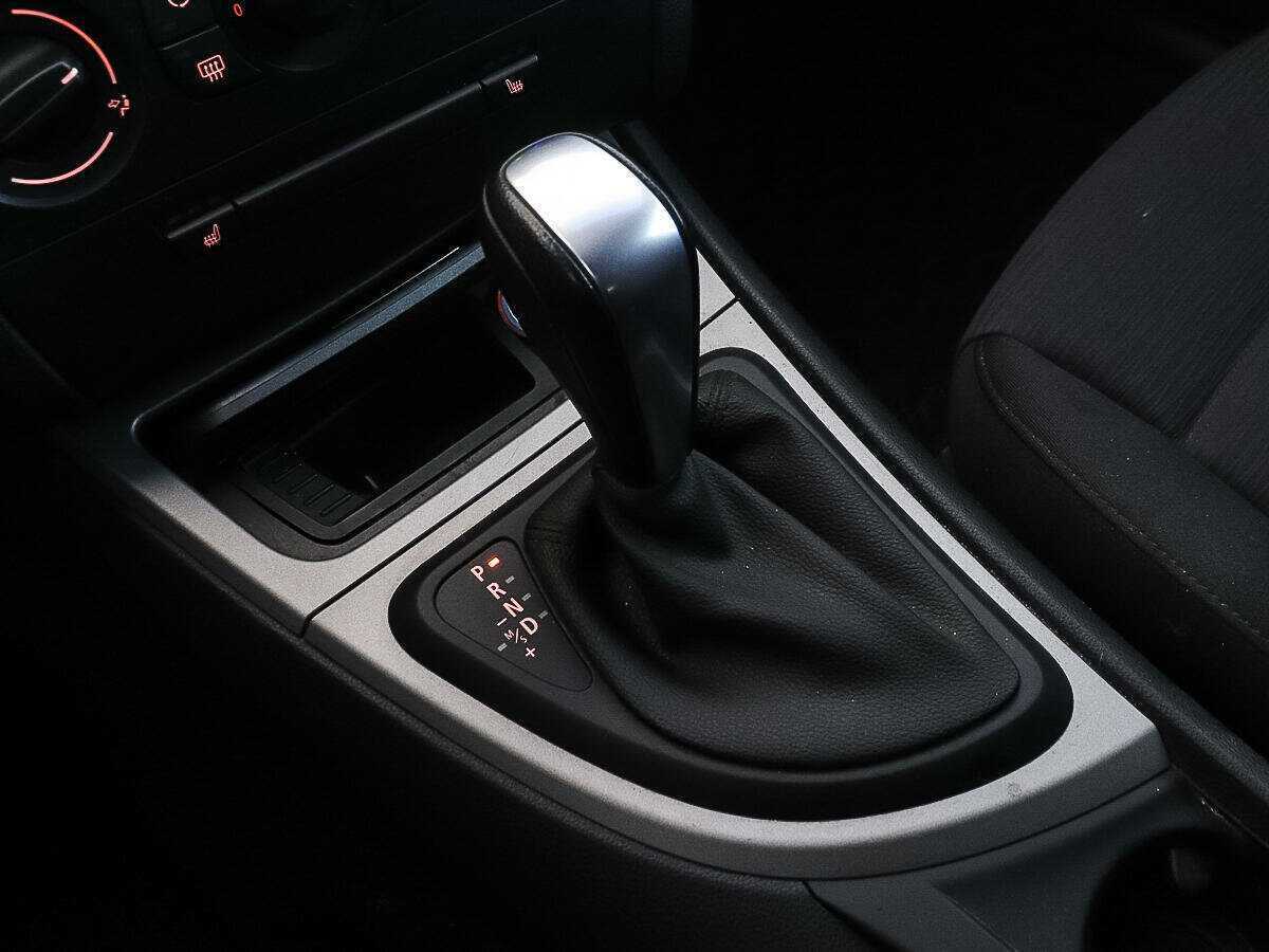 BMW 1 серии 2010 года с пробегом. Фото: #12