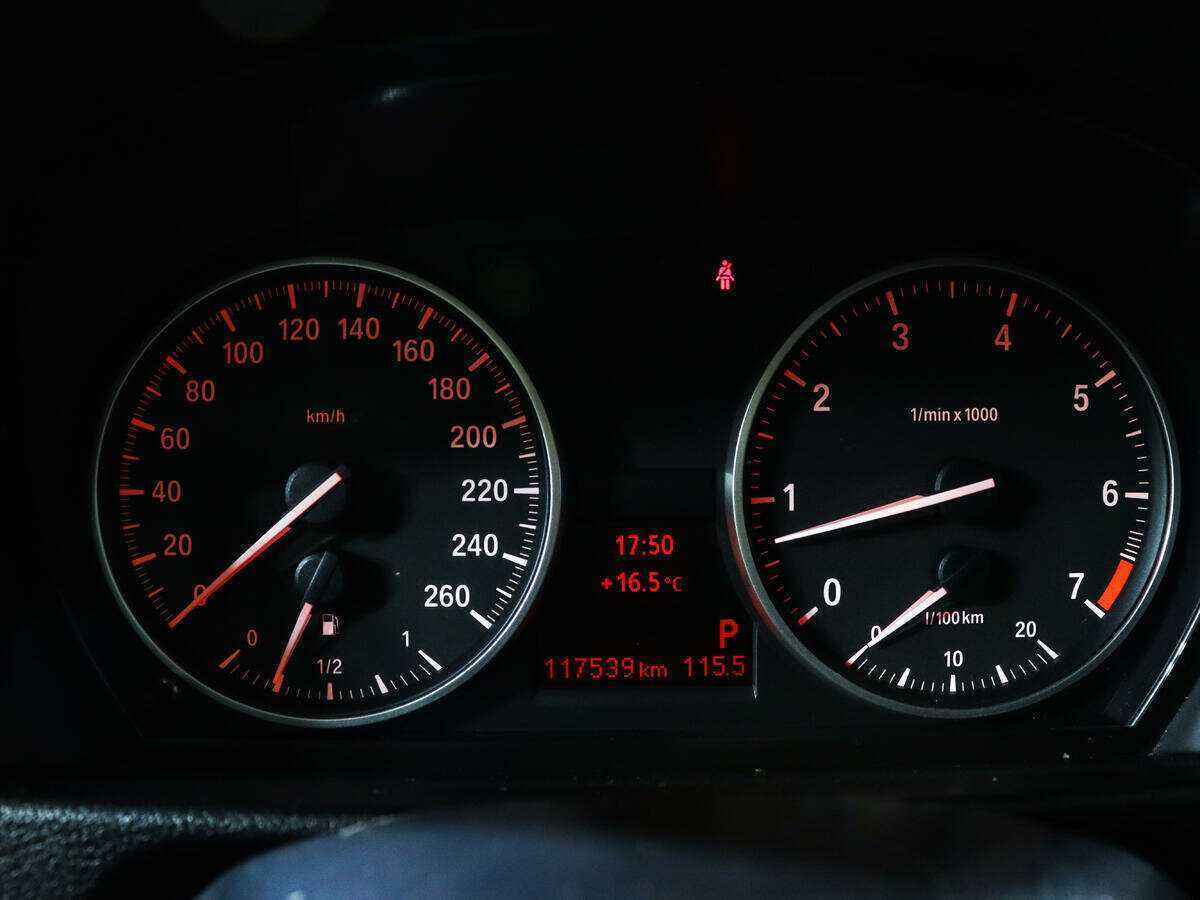 BMW X1 2010 года с пробегом. Фото: #8