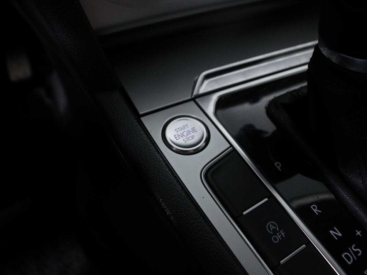 Volkswagen Passat 2018 года с пробегом. Фото: #17