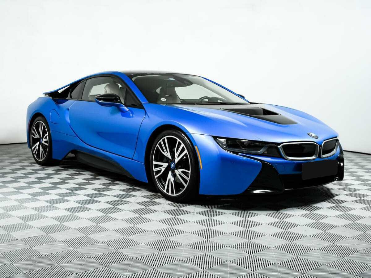 BMW i8 2016 года с пробегом. Фото: #2