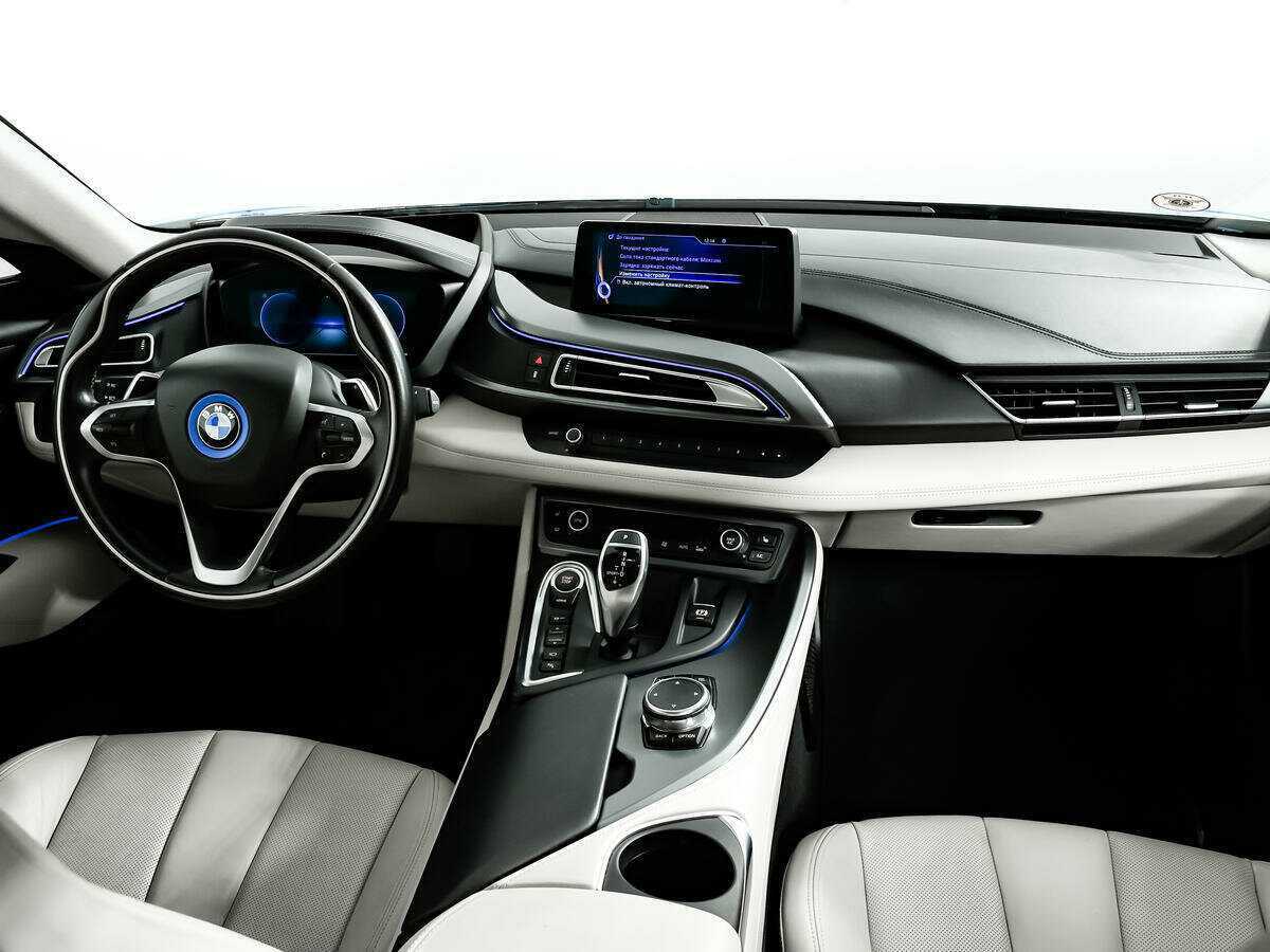 BMW i8 2016 года с пробегом. Фото: #10