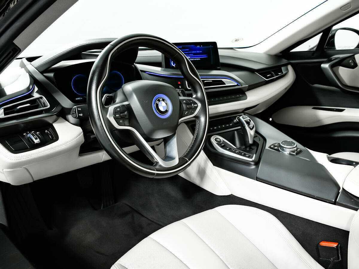 BMW i8 2016 года с пробегом. Фото: #12