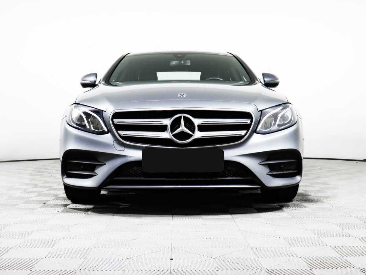 Mercedes-Benz E-Класс 2020 года с пробегом. Фото: #1