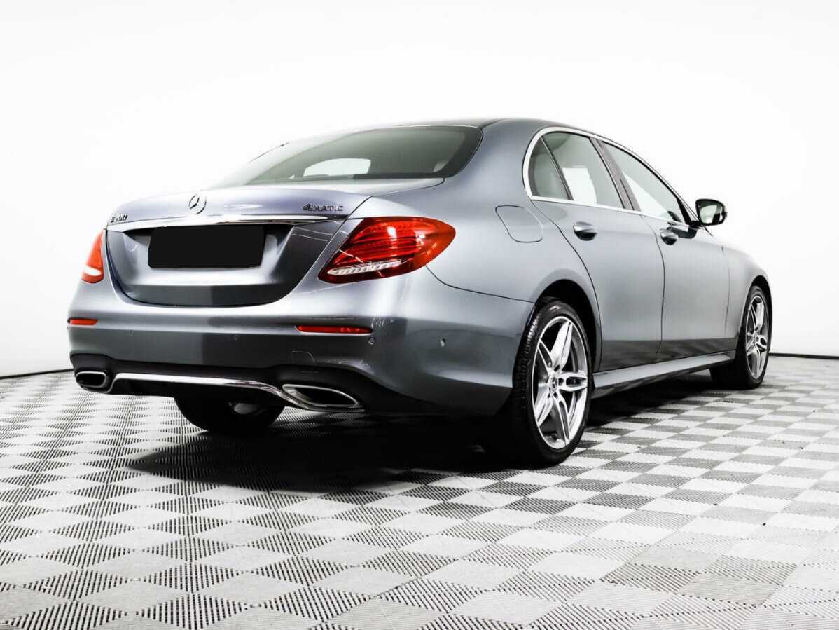 Mercedes-Benz E-Класс 2020 года с пробегом. Фото: #3