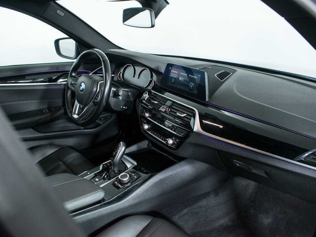 BMW 5 серии 2019 года с пробегом. Фото: #8
