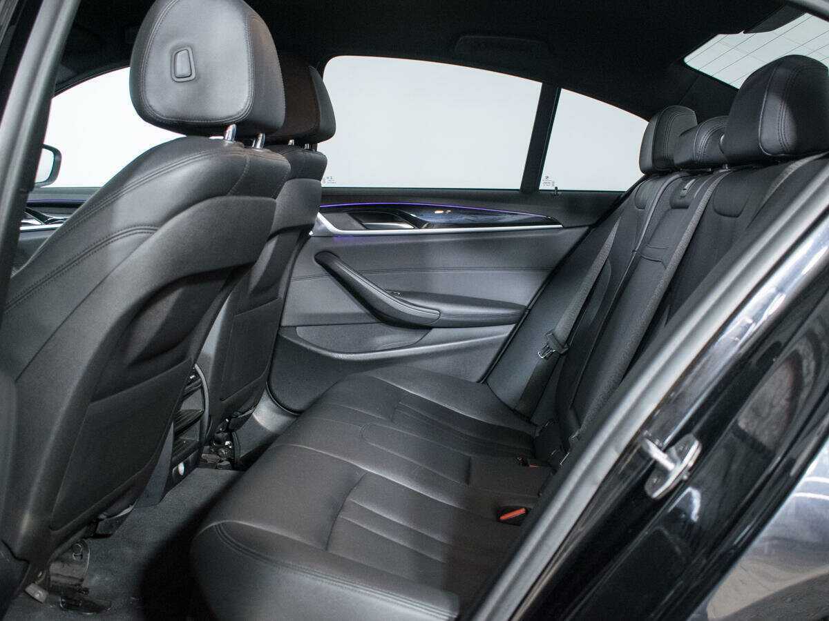 BMW 5 серии 2019 года с пробегом. Фото: #9