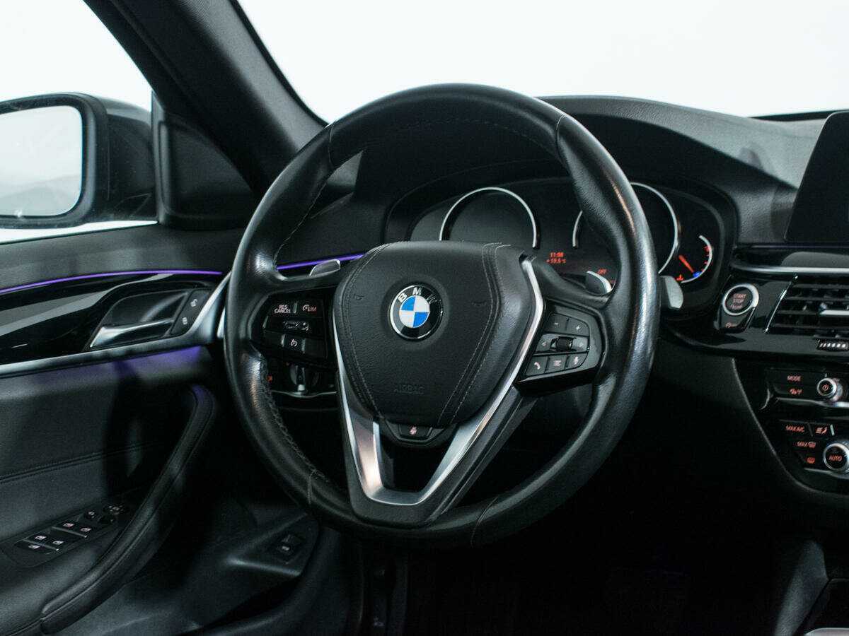 BMW 5 серии 2019 года с пробегом. Фото: #13