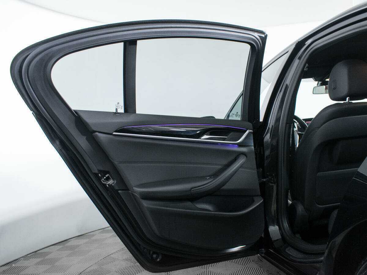BMW 5 серии 2019 года с пробегом. Фото: #15
