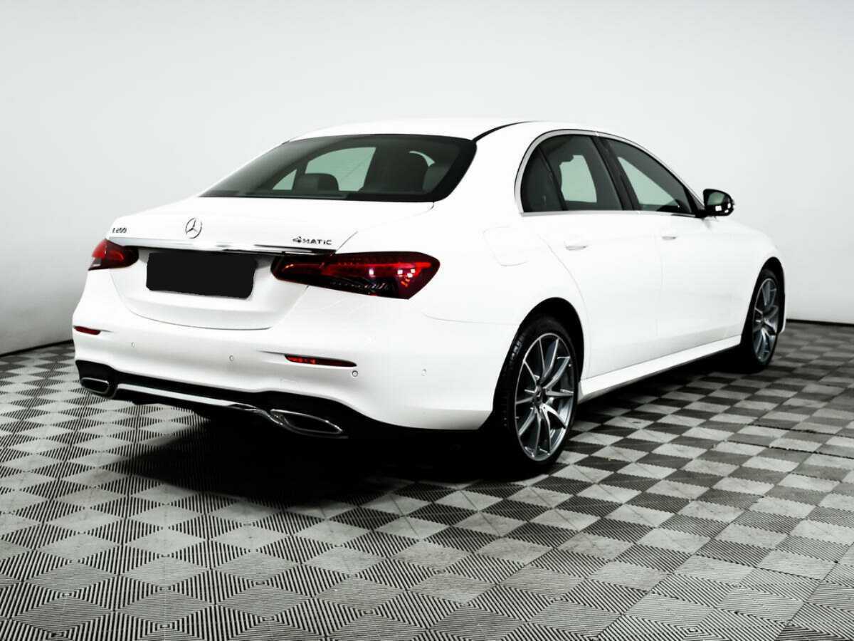 Mercedes-Benz E-Класс 2022 года с пробегом. Фото: #4